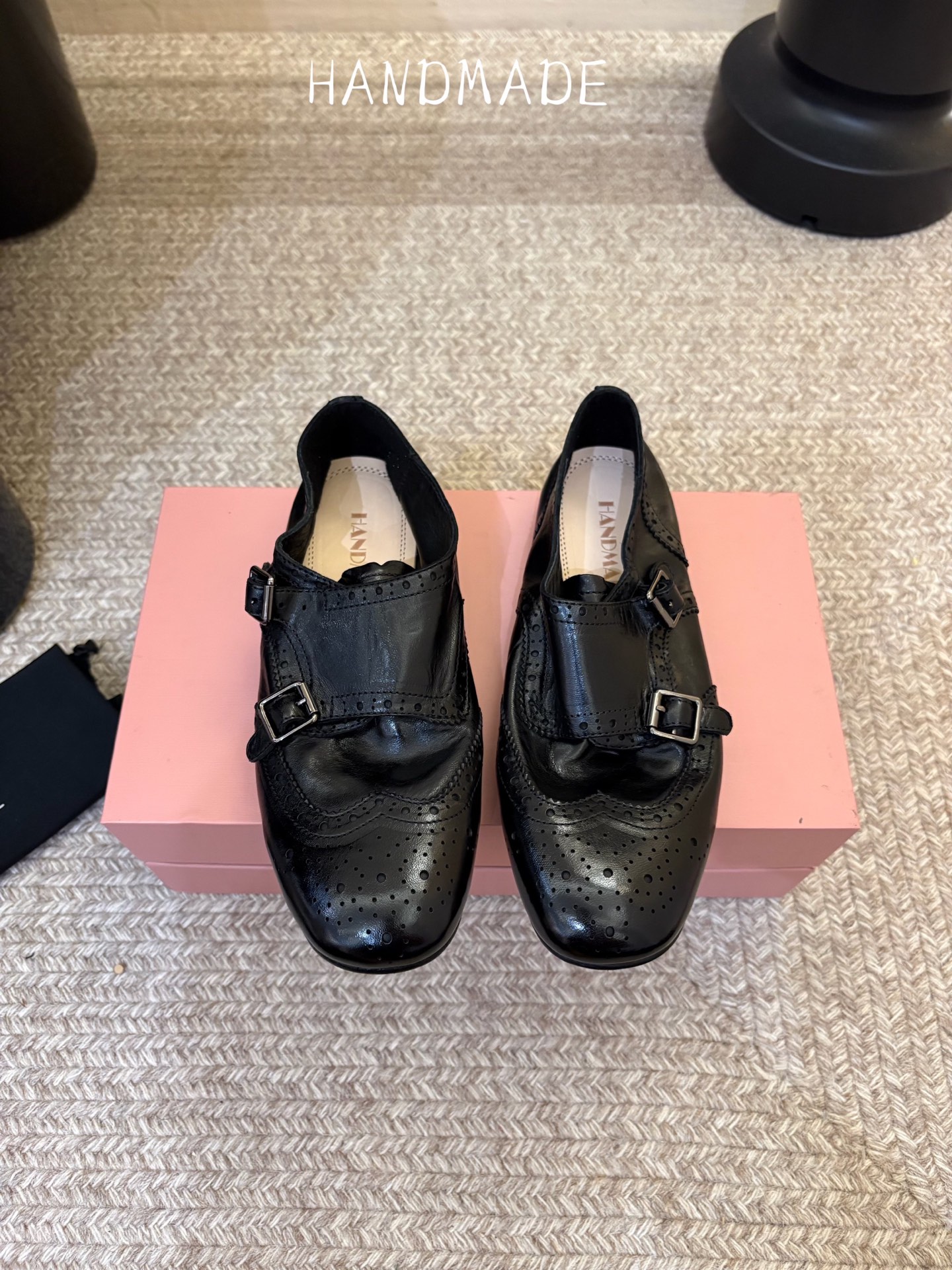 顶级 HANDMADE独家新品最高版本买手代购1:1完美复刻 平底凉鞋单鞋 原版开模真皮鞋底 原版套楦鞋型很大方 搭配各