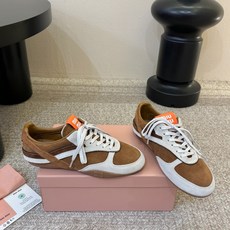 MiuMiu缪缪最新走秀款复古德训鞋 MiuMiu缪缪最新走秀款复古德训鞋
