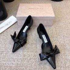 Jimmy Choo26秋冬ISSY系列上新,必不可少的时尚单品,缎面波光粼粼丝滑质感,海边度假、晚宴、海岛婚礼穿巨出片 Jimmy Choo26秋冬ISSY系列上新,必不可少的时尚单品,缎面波光粼粼丝滑质感,海边度假、晚宴、海岛婚礼穿巨出片