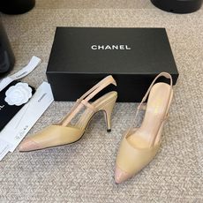 Chane*26ss夏季新款尖头高跟凉鞋 自带优雅复古感的拼色T字带高跟凉鞋,利落的尖头剪裁搭配经典的黑白拼色鞋头,T字 Chane*26ss夏季新款尖头高跟凉鞋 自带优雅复古感的拼色T字带高跟凉鞋,利落的尖头剪裁搭配经典的黑白拼色鞋头,T字
