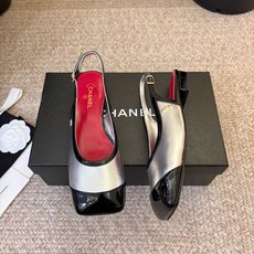 Chane*26ss夏季新款方头高跟凉鞋 自带优雅复古感的拼色T字带高跟凉鞋,利落的尖头剪裁搭配经典的黑白拼色鞋头,T字 Chane*26ss夏季新款方头高跟凉鞋 自带优雅复古感的拼色T字带高跟凉鞋,利落的尖头剪裁搭配经典的黑白拼色鞋头,T字