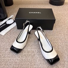 Chane*26ss夏季新款方头高跟凉鞋 自带优雅复古感的拼色T字带高跟凉鞋,利落的尖头剪裁搭配经典的黑白拼色鞋头,T字 Chane*26ss夏季新款方头高跟凉鞋 自带优雅复古感的拼色T字带高跟凉鞋,利落的尖头剪裁搭配经典的黑白拼色鞋头,T字