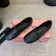 羊皮 HANDMADE独家新品最高版本买手代购1:1完美复刻 平底凉鞋单鞋 原版开模真皮鞋底 原版套楦鞋型很大方 搭配各 羊皮 HANDMADE独家新品最高版本买手代购1:1完美复刻 平底凉鞋单鞋 原版开模真皮鞋底 原版套楦鞋型很大方 搭配各