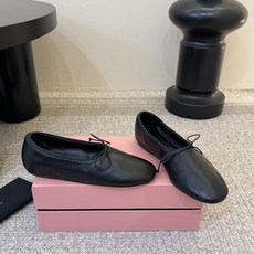 羊皮 HANDMADE独家新品最高版本买手代购1:1完美复刻 平底凉鞋单鞋 原版开模真皮鞋底 原版套楦鞋型很大方 搭配各 羊皮 HANDMADE独家新品最高版本买手代购1:1完美复刻 平底凉鞋单鞋 原版开模真皮鞋底 原版套楦鞋型很大方 搭配各
