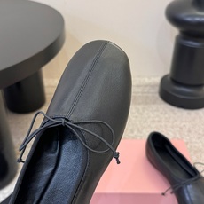 羊皮 HANDMADE独家新品最高版本买手代购1:1完美复刻 平底凉鞋单鞋 原版开模真皮鞋底 原版套楦鞋型很大方 搭配各 羊皮 HANDMADE独家新品最高版本买手代购1:1完美复刻 平底凉鞋单鞋 原版开模真皮鞋底 原版套楦鞋型很大方 搭配各