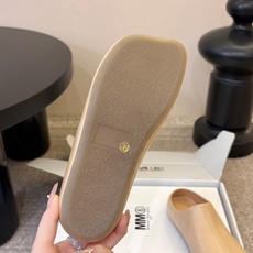 Maison Margie马吉拉平底复古玛丽珍复古包头单鞋凉鞋棒了的版本 非常不好做!马吉拉分趾鞋又被推到风口啦 小红书 Maison Margie马吉拉平底复古玛丽珍复古包头单鞋凉鞋棒了的版本 非常不好做!马吉拉分趾鞋又被推到风口啦 小红书