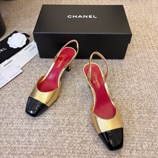 Chane*26ss夏季新款方头高跟单鞋 自带优雅复古感的拼色T字带高跟凉鞋,利落的尖头剪裁搭配经典的黑白拼色鞋头,T字 Chane*26ss夏季新款方头高跟单鞋 自带优雅复古感的拼色T字带高跟凉鞋,利落的尖头剪裁搭配经典的黑白拼色鞋头,T字