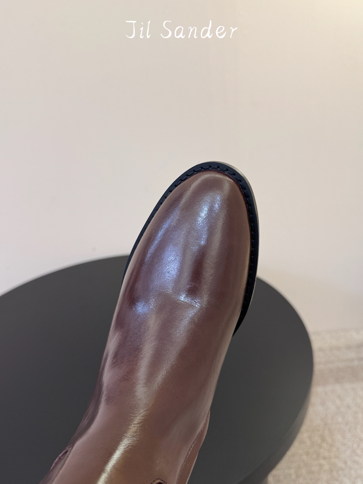 Jil sander ss新款长靴 极简主义 柔软舒适长靴 时髦精绝对不能错过的必入款 没有任何繁杂装饰 质感极好的vi Jil sander ss新款长靴 极简主义 柔软舒适长靴 时髦精绝对不能错过的必入款 没有任何繁杂装饰 质感极好的vi