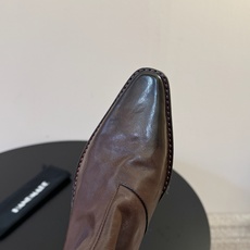 顶级 HANDMADE独家新品最高版本买手代购1:1完美复刻 短靴 原版开模真皮鞋底 原版套楦鞋型很大方 搭配各种风格都 顶级 HANDMADE独家新品最高版本买手代购1:1完美复刻 短靴 原版开模真皮鞋底 原版套楦鞋型很大方 搭配各种风格都