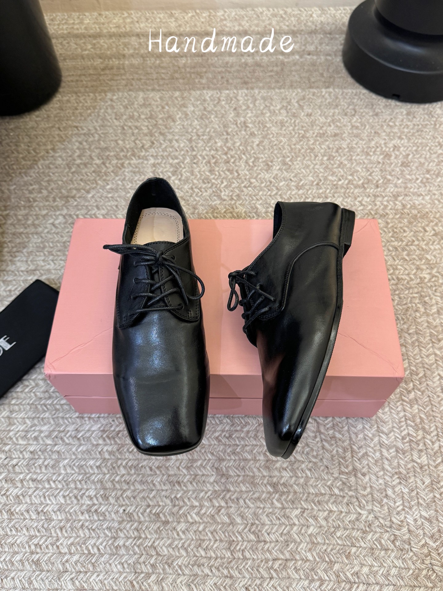 顶级 HANDMADE独家新品最高版本买手代购1:1完美复刻 系带休闲鞋 原版套楦鞋型很大方 搭配各种风格都🉑轻松驾驭 