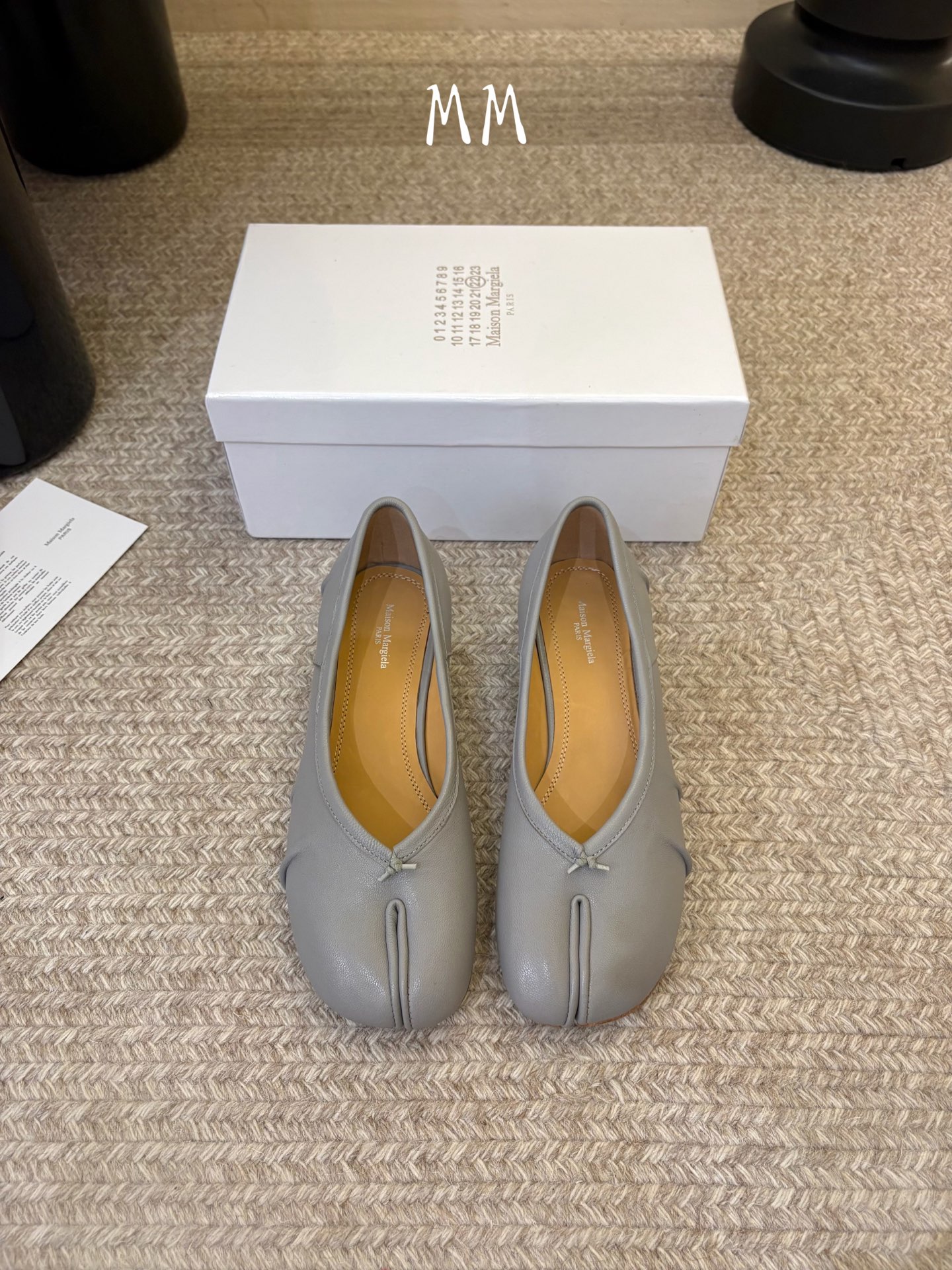 带跟  Maison Margiela·马吉拉 tabi褶皱芭蕾舞鞋 太火了！依旧保持的高水准出货！可以一直相信咱家的马