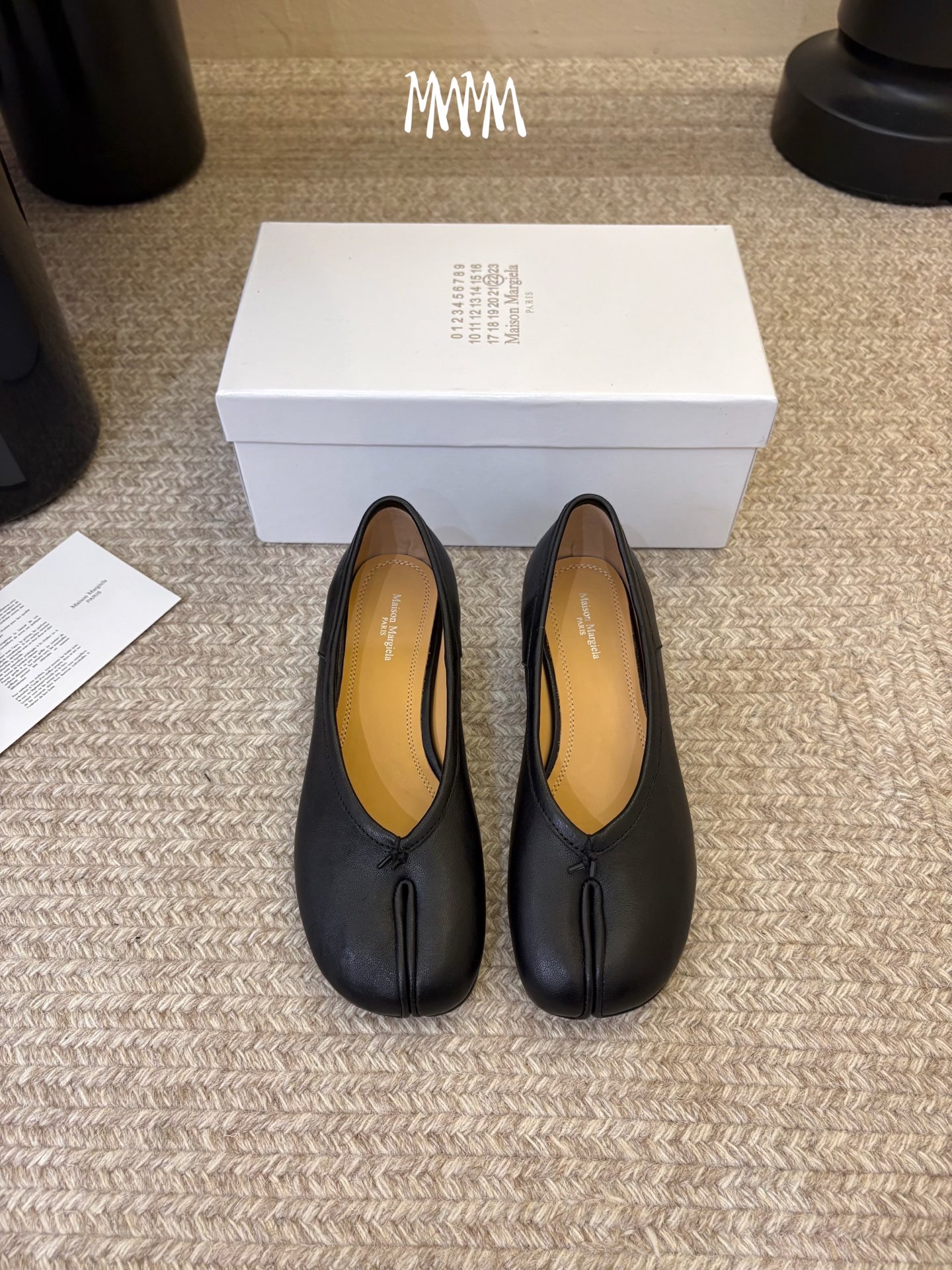 带跟  Maison Margiela·马吉拉 tabi褶皱芭蕾舞鞋 太火了！依旧保持的高水准出货！可以一直相信咱家的马