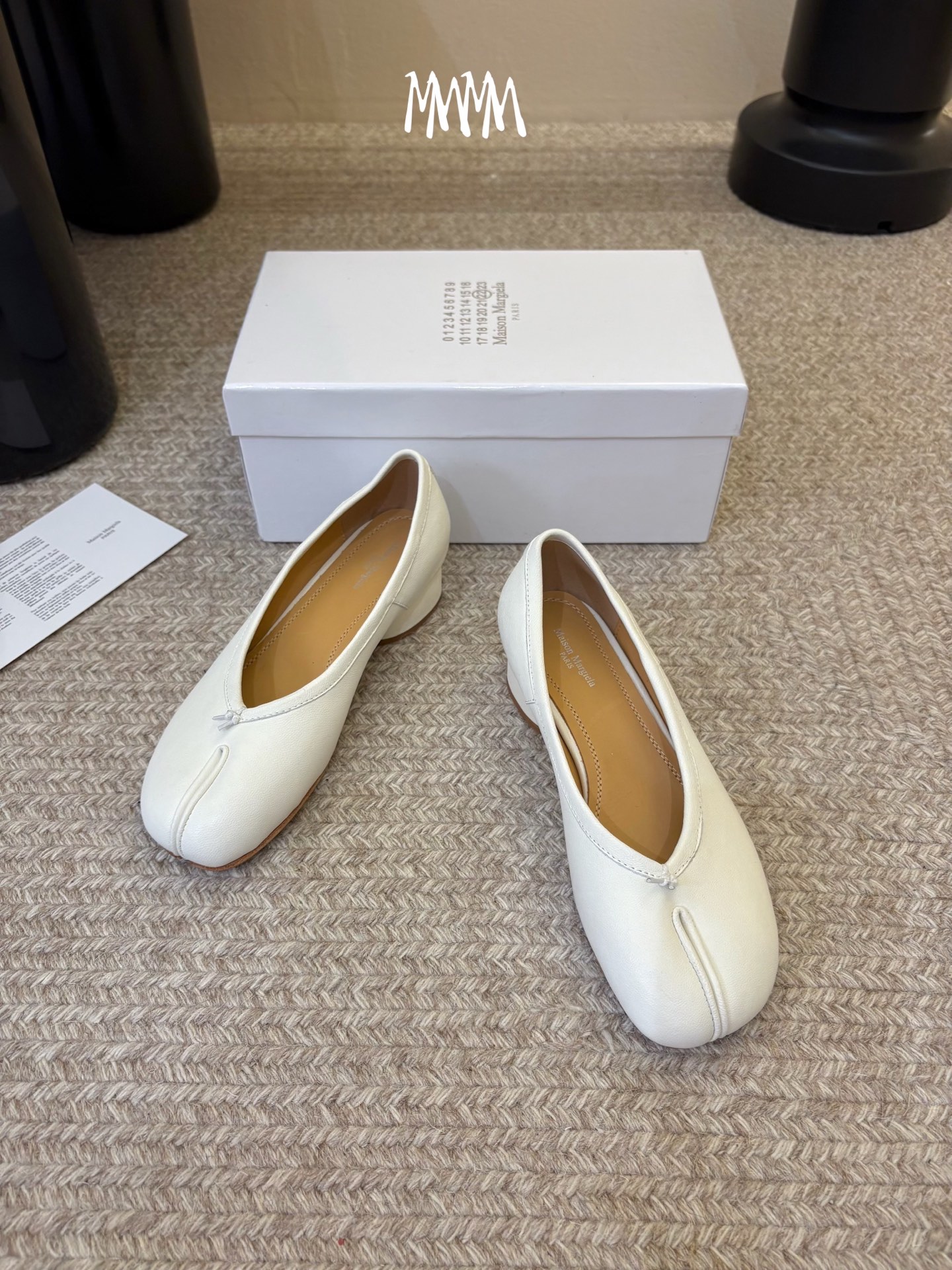 带跟  Maison Margiela·马吉拉 tabi褶皱芭蕾舞鞋 太火了！依旧保持的高水准出货！可以一直相信咱家的马