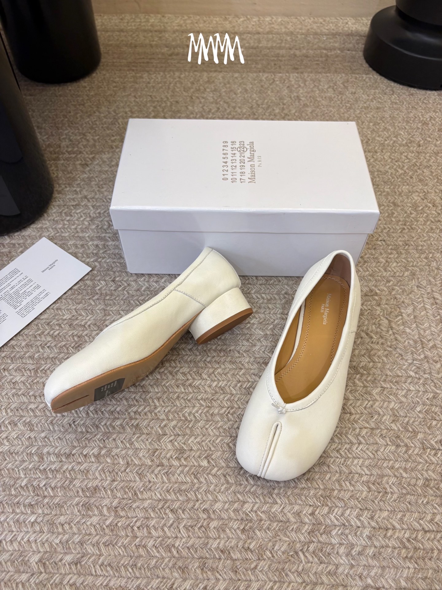 带跟  Maison Margiela·马吉拉 tabi褶皱芭蕾舞鞋 太火了！依旧保持的高水准出货！可以一直相信咱家的马
