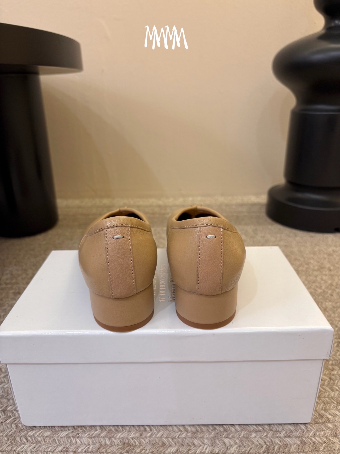 带跟  Maison Margiela·马吉拉 tabi褶皱芭蕾舞鞋 太火了！依旧保持的高水准出货！可以一直相信咱家的马