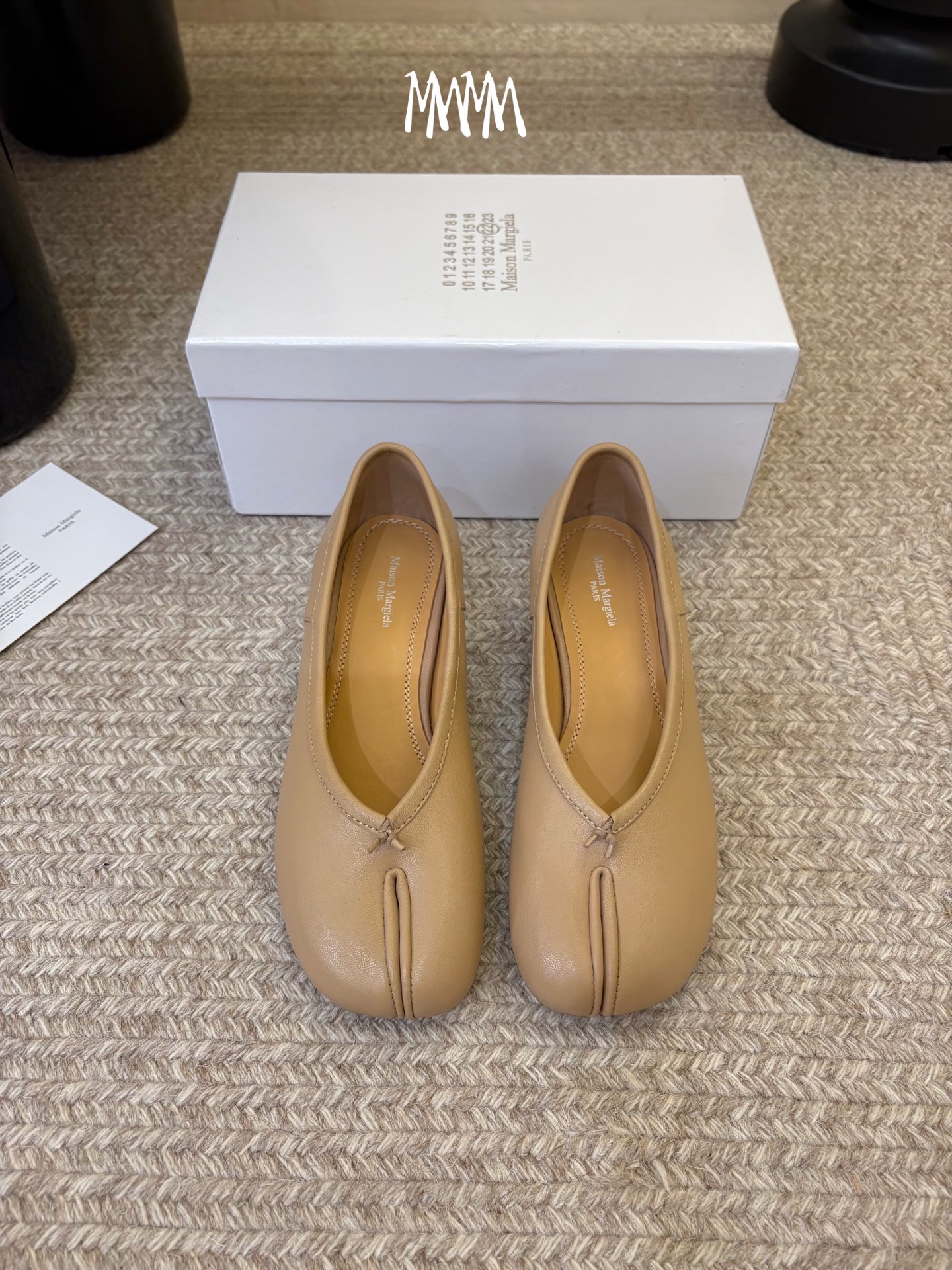 带跟  Maison Margiela·马吉拉 tabi褶皱芭蕾舞鞋 太火了！依旧保持的高水准出货！可以一直相信咱家的马