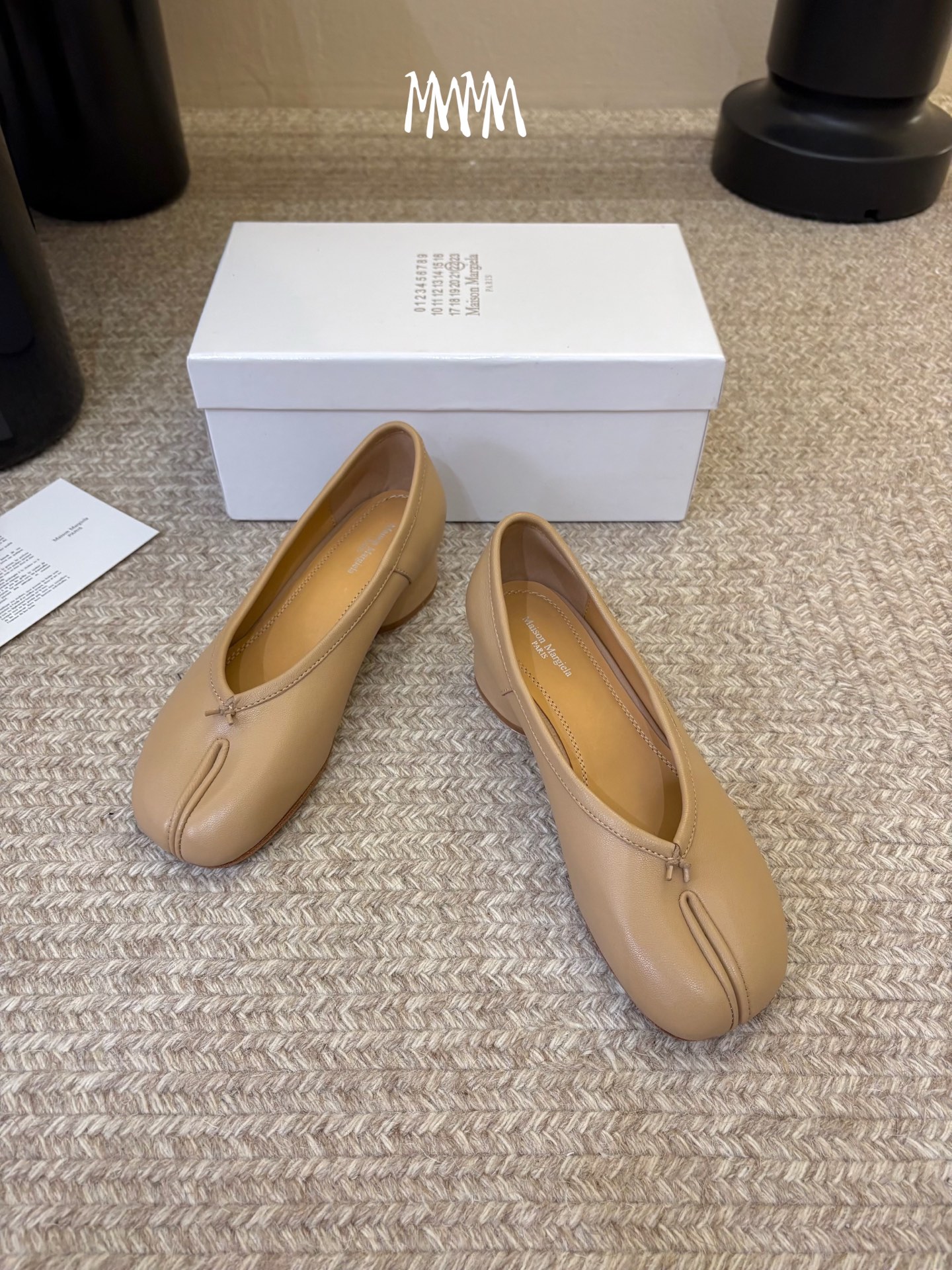 带跟  Maison Margiela·马吉拉 tabi褶皱芭蕾舞鞋 太火了！依旧保持的高水准出货！可以一直相信咱家的马