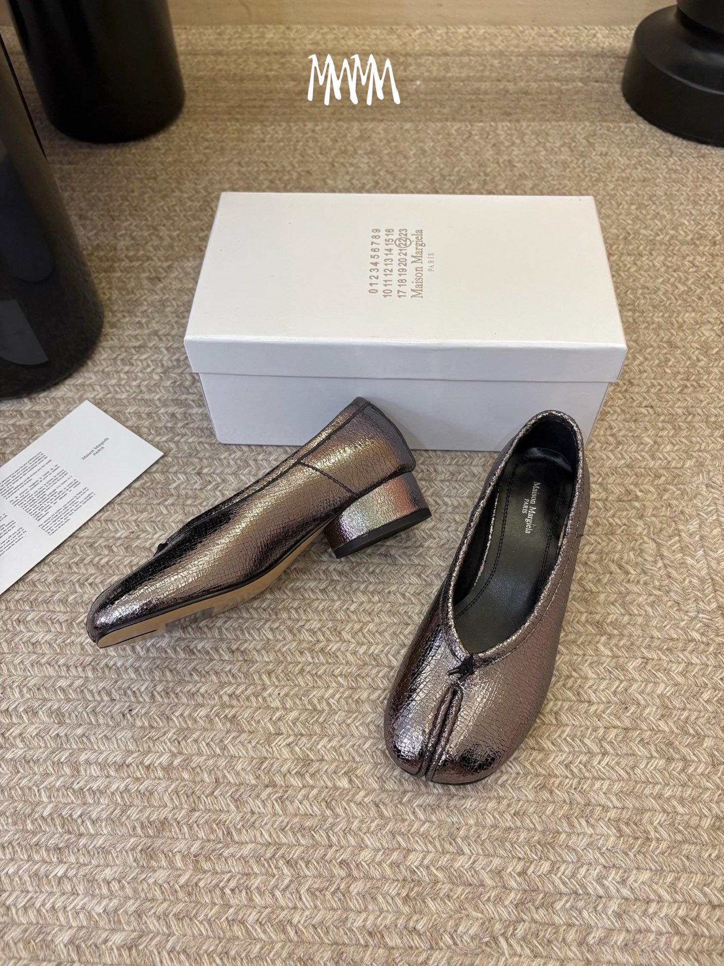 带跟  Maison Margiela·马吉拉 tabi褶皱芭蕾舞鞋 太火了！依旧保持的高水准出货！可以一直相信咱家的马