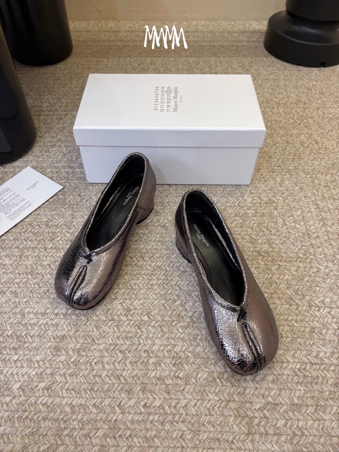 带跟  Maison Margiela·马吉拉 tabi褶皱芭蕾舞鞋 太火了！依旧保持的高水准出货！可以一直相信咱家的马