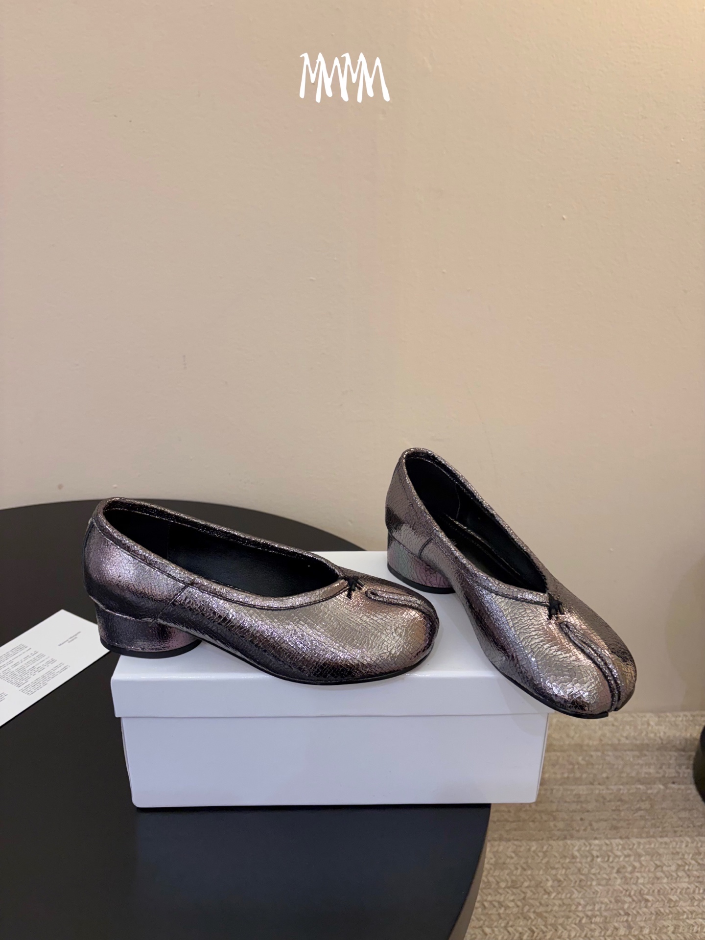 带跟  Maison Margiela·马吉拉 tabi褶皱芭蕾舞鞋 太火了！依旧保持的高水准出货！可以一直相信咱家的马