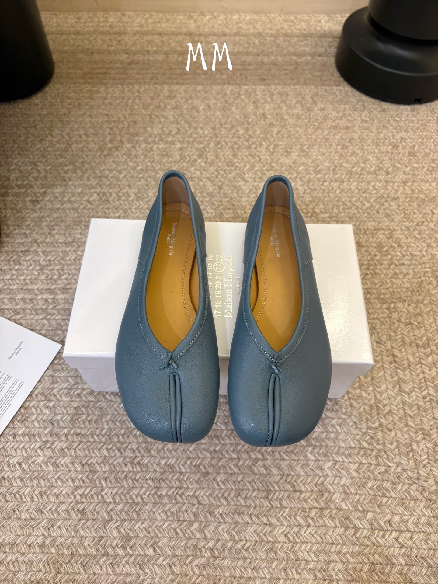 平底Maison Margiela·马吉拉 tabi褶皱芭蕾舞鞋 太火了！依旧保持的高水准出货！可以一直相信咱家的马吉拉