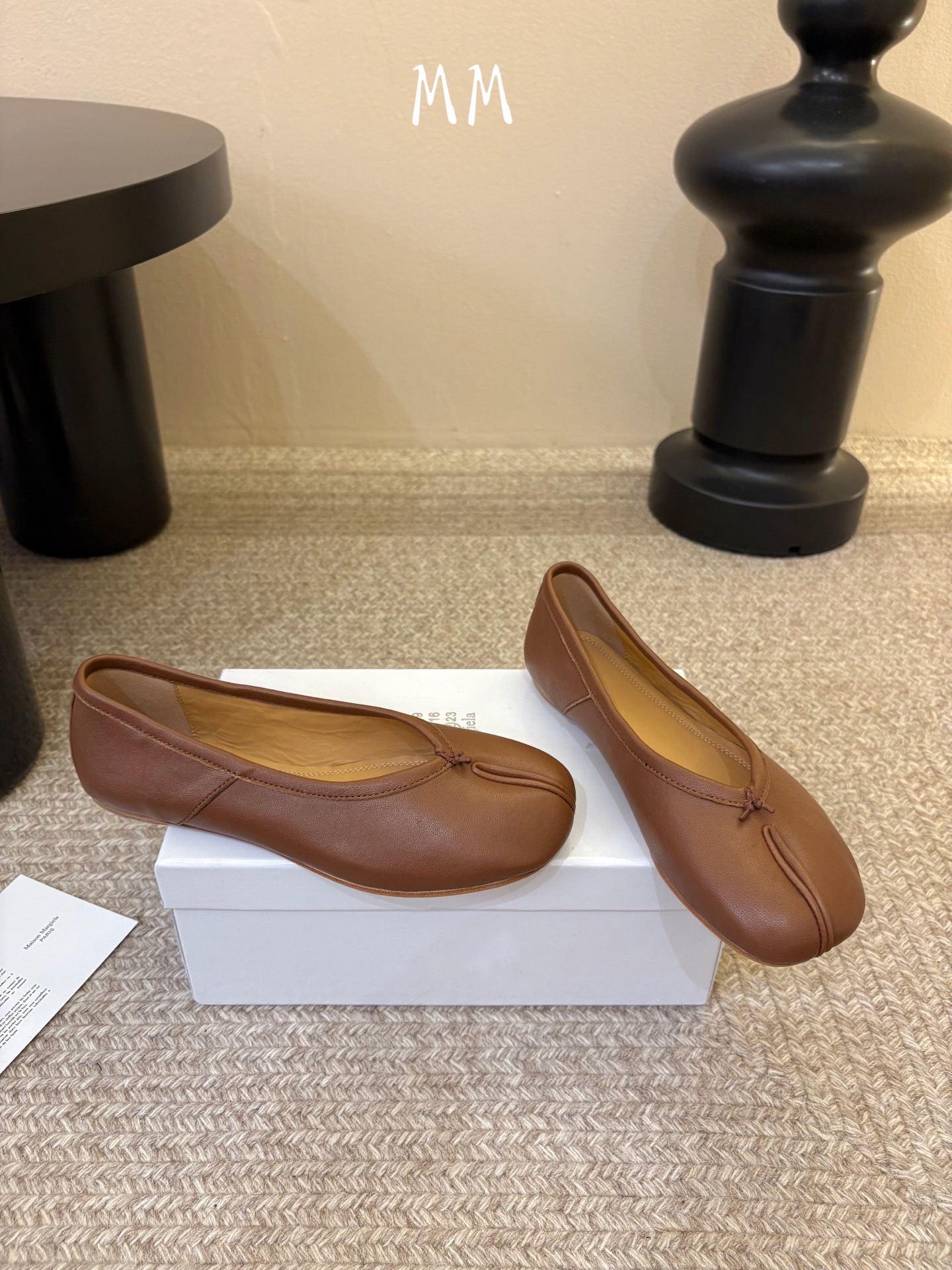 平底Maison Margiela·马吉拉 tabi褶皱芭蕾舞鞋 太火了！依旧保持的高水准出货！可以一直相信咱家的马吉拉