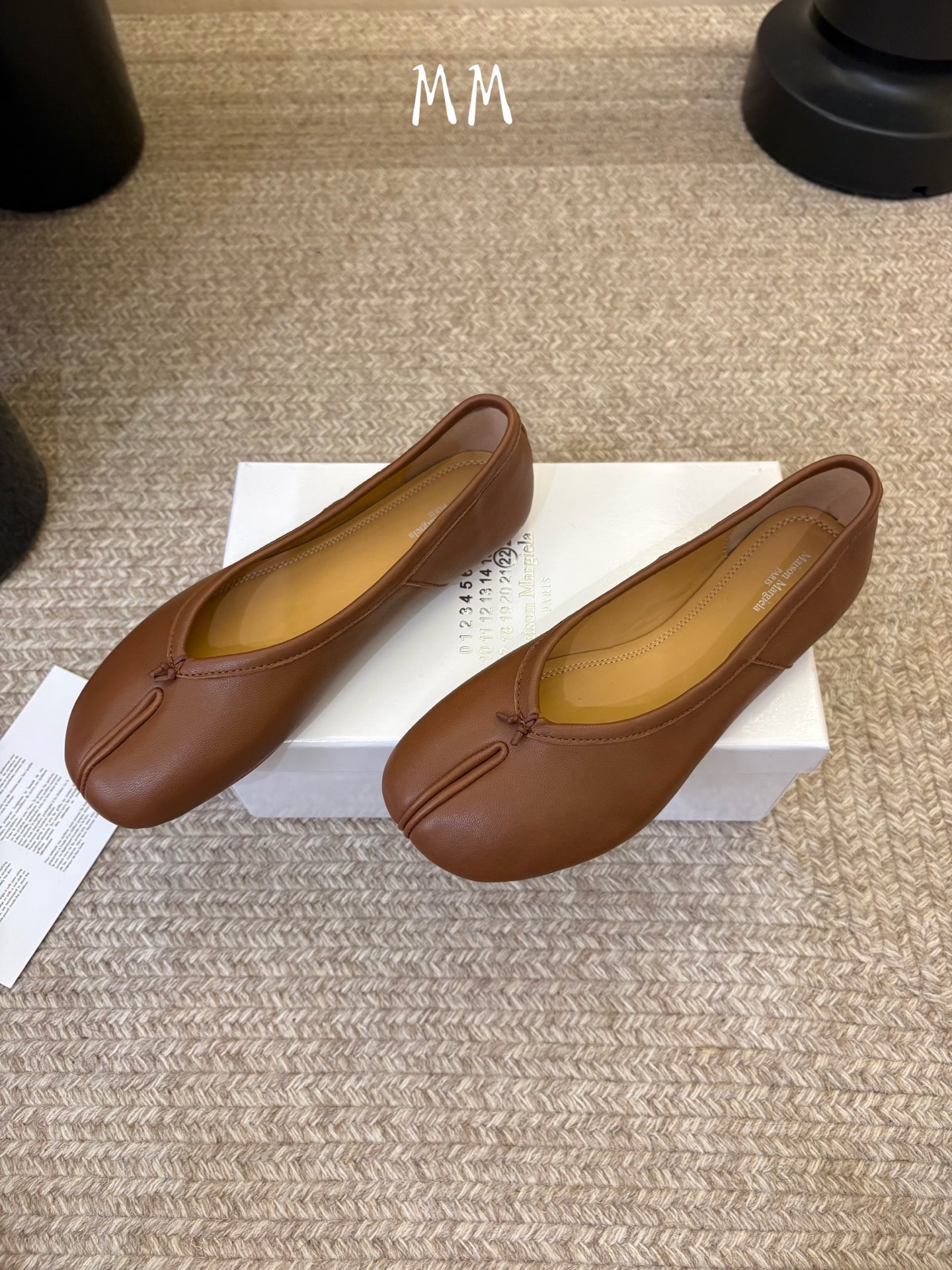 平底Maison Margiela·马吉拉 tabi褶皱芭蕾舞鞋 太火了！依旧保持的高水准出货！可以一直相信咱家的马吉拉
