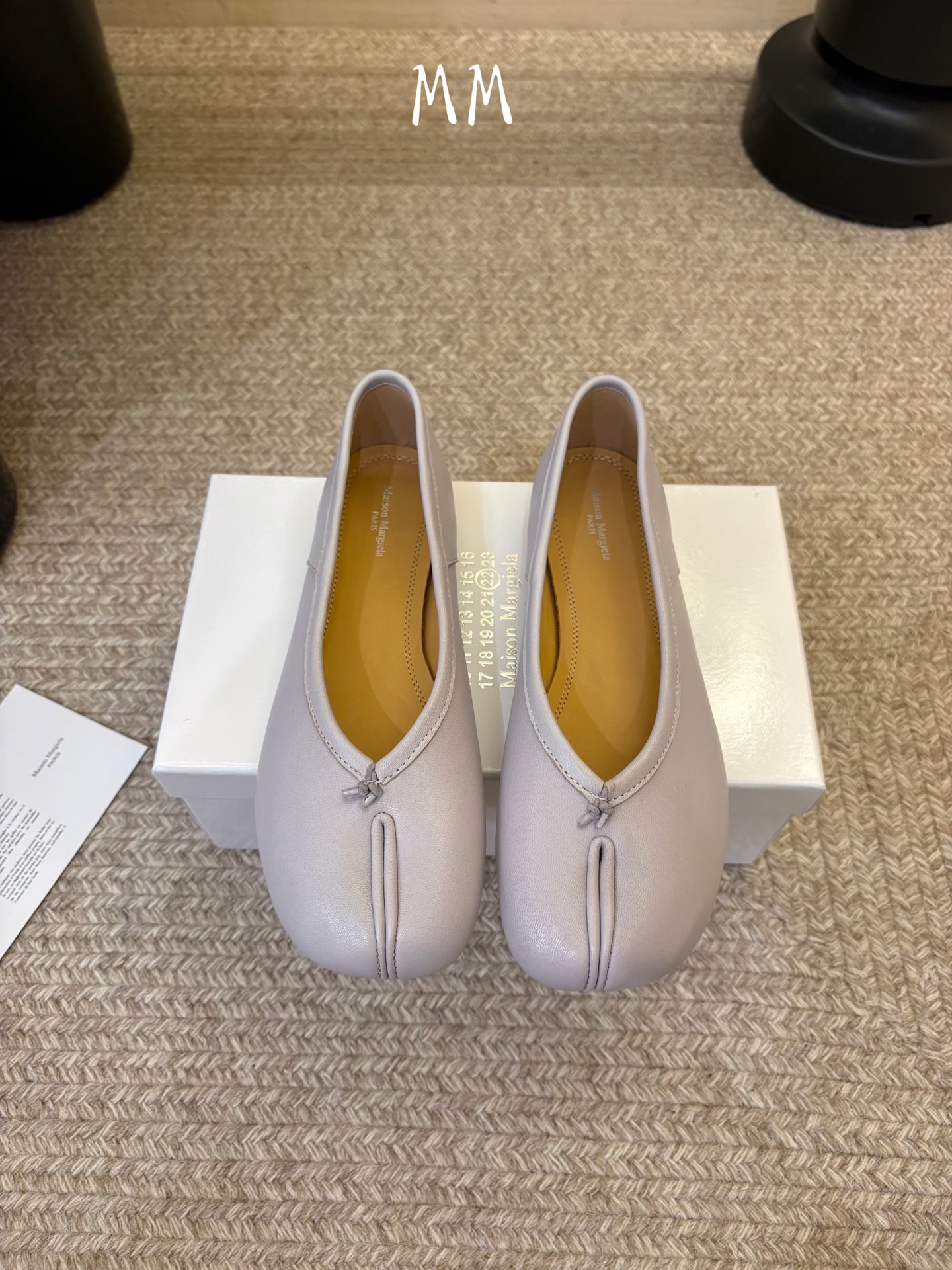 平底Maison Margiela·马吉拉 tabi褶皱芭蕾舞鞋 太火了！依旧保持的高水准出货！可以一直相信咱家的马吉拉