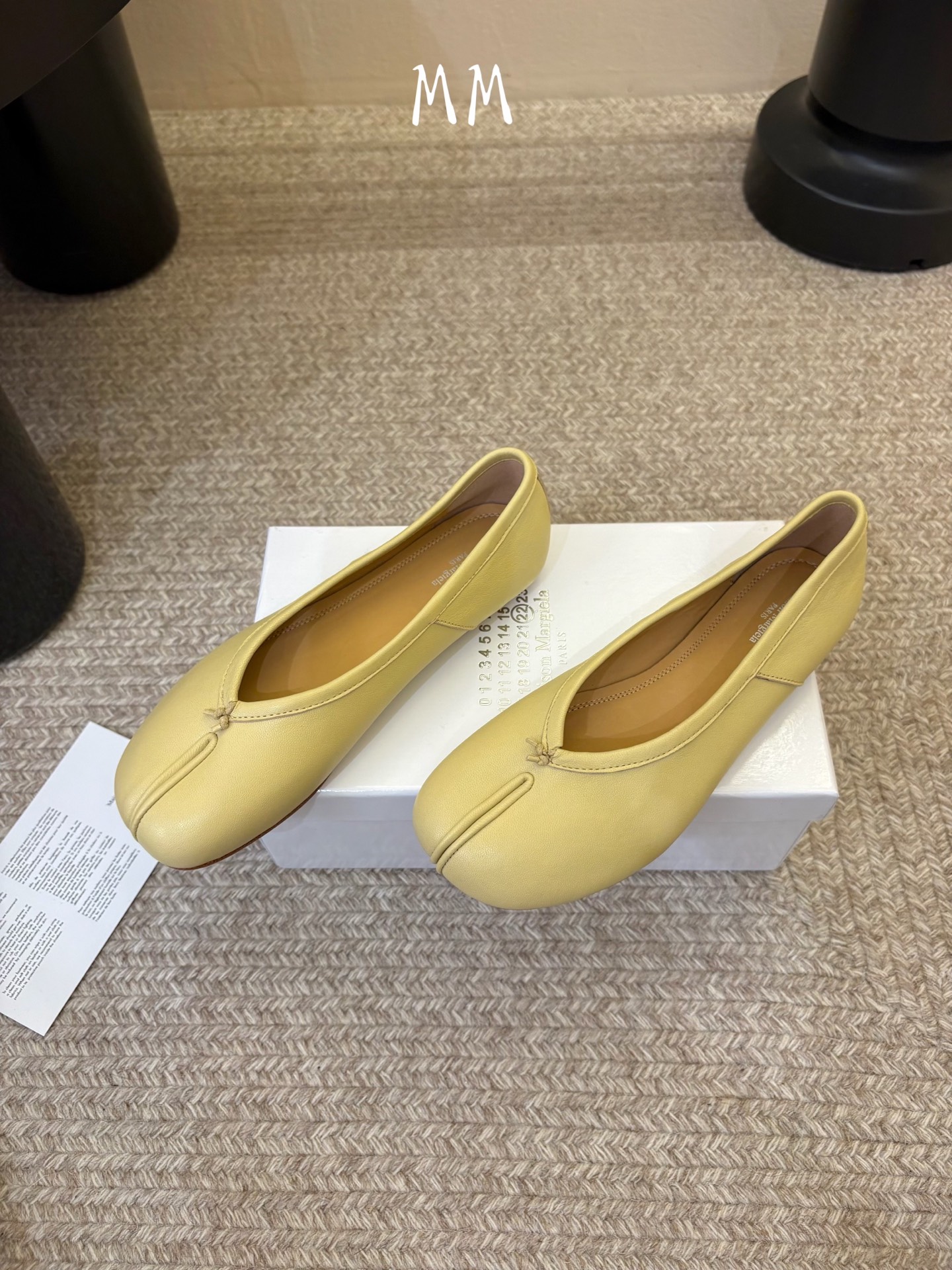 平底Maison Margiela·马吉拉 tabi褶皱芭蕾舞鞋 太火了！依旧保持的高水准出货！可以一直相信咱家的马吉拉