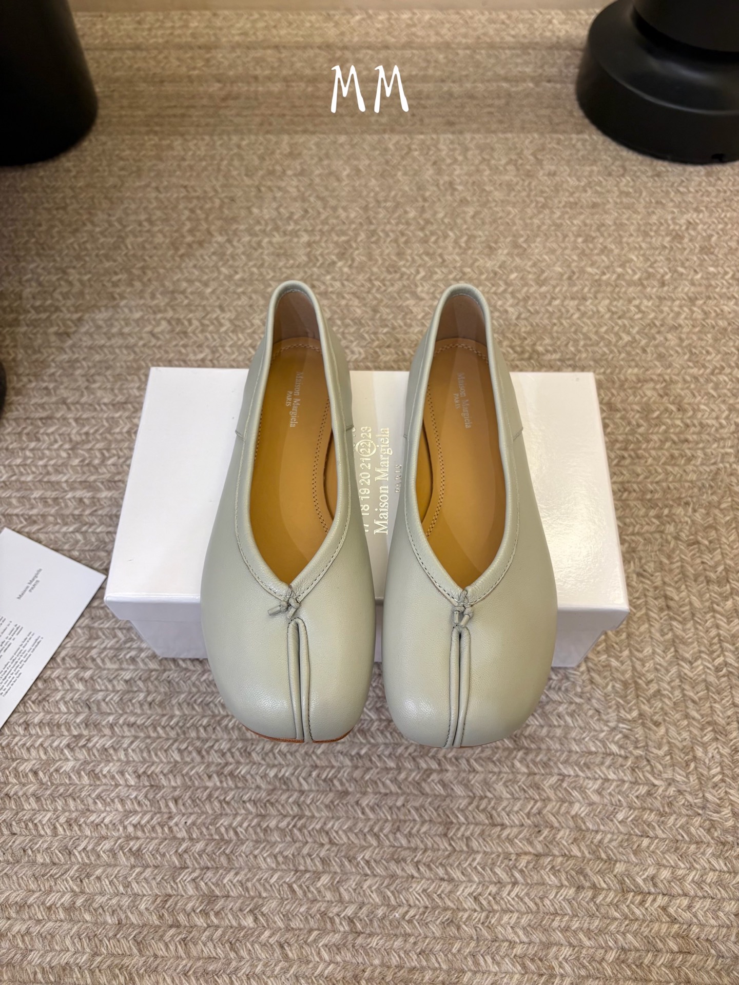 平底Maison Margiela·马吉拉 tabi褶皱芭蕾舞鞋 太火了！依旧保持的高水准出货！可以一直相信咱家的马吉拉