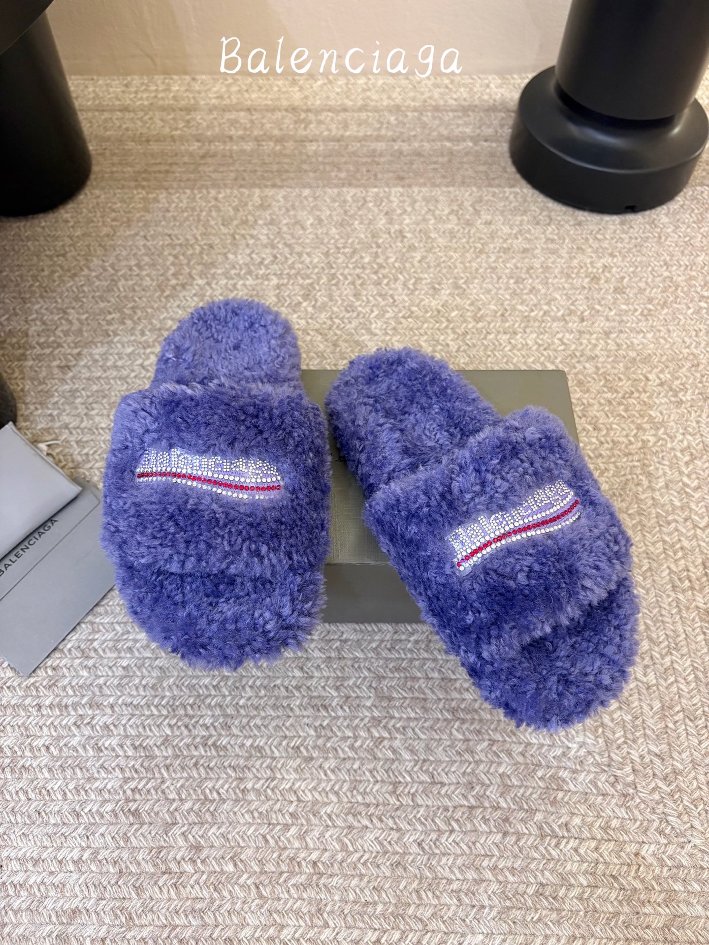 ，男款➕10 BALENCIAGA～巴黎世家毛拖上新 Balenciaga  political🥳🥳Campaign徽标
