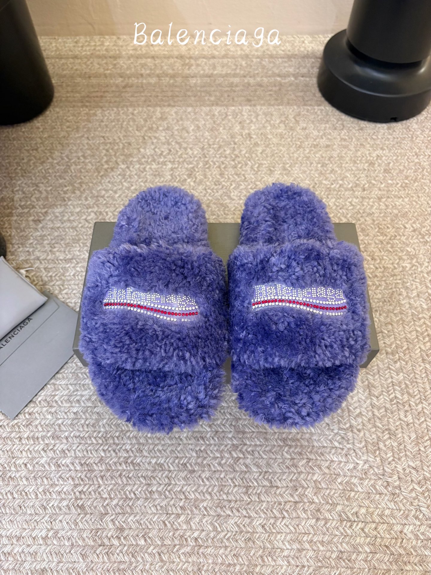 ，男款➕10 BALENCIAGA～巴黎世家毛拖上新 Balenciaga  political🥳🥳Campaign徽标