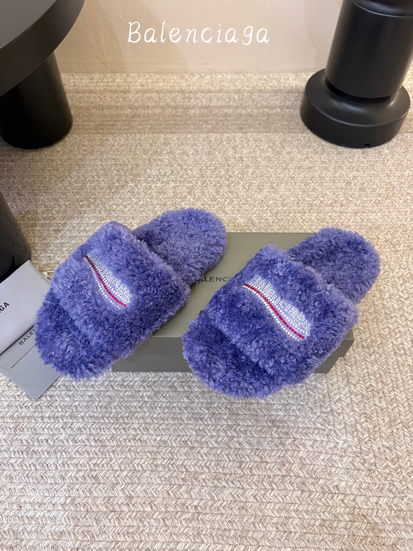 ，男款➕10 BALENCIAGA～巴黎世家毛拖上新 Balenciaga  political🥳🥳Campaign徽标