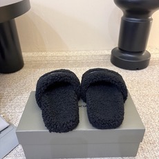 ,男款➕10 BALENCIAGA~巴黎世家毛拖上新 Balenciaga political🥳🥳Campaign徽标 ,男款➕10 BALENCIAGA~巴黎世家毛拖上新 Balenciaga political🥳🥳Campaign徽标