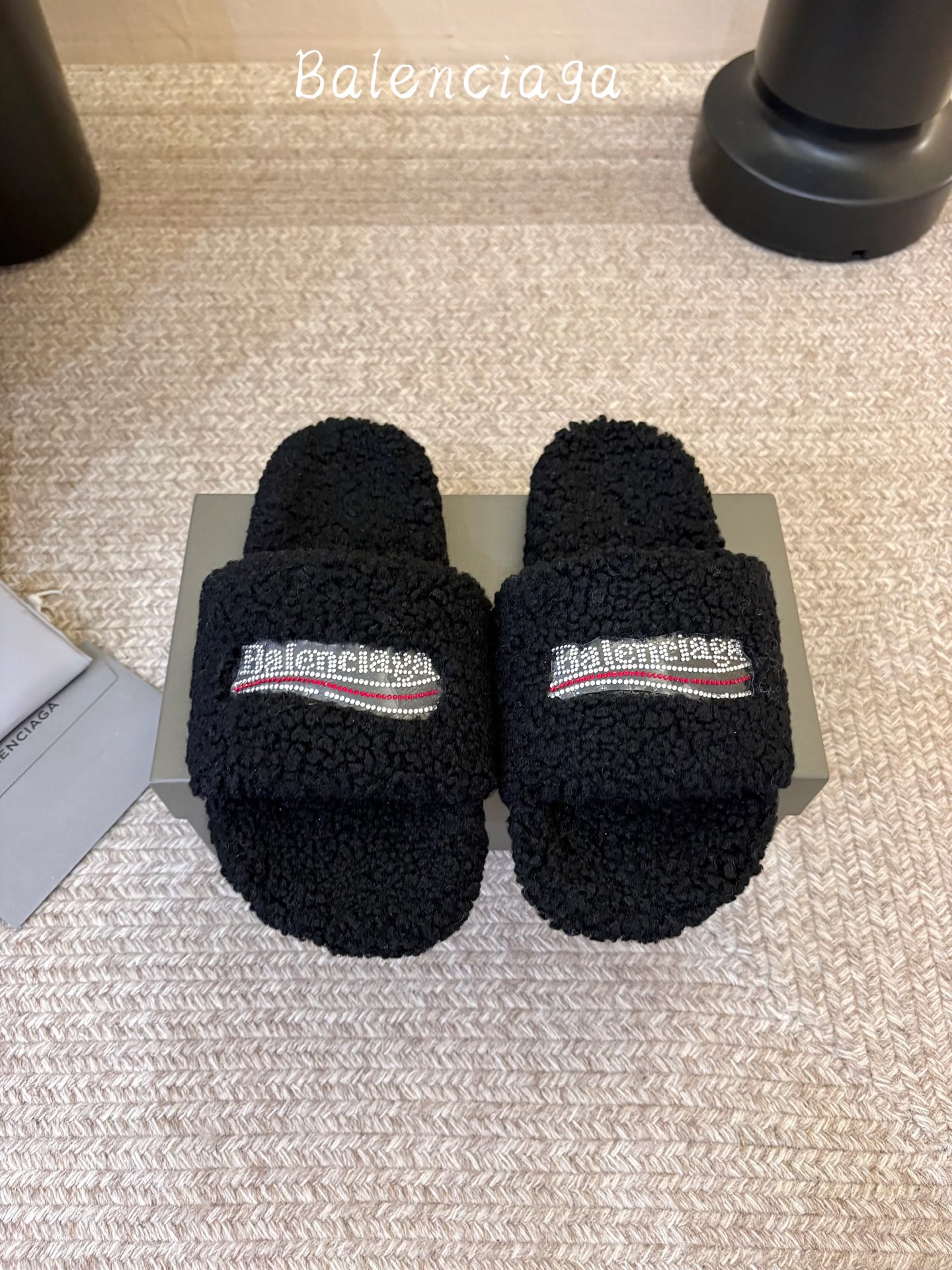 ，男款➕10 BALENCIAGA～巴黎世家毛拖上新 Balenciaga  political🥳🥳Campaign徽标