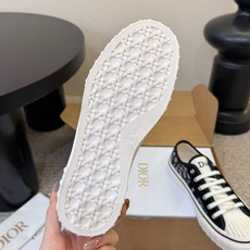Dior迪奥2026Walk‘n系列 老花 刺绣 帆布鞋 休闲运动鞋 原版购入开发 做货 这款 Walk’n‘Dior Dior迪奥2026Walk‘n系列 老花 刺绣 帆布鞋 休闲运动鞋 原版购入开发 做货 这款 Walk’n‘Dior
