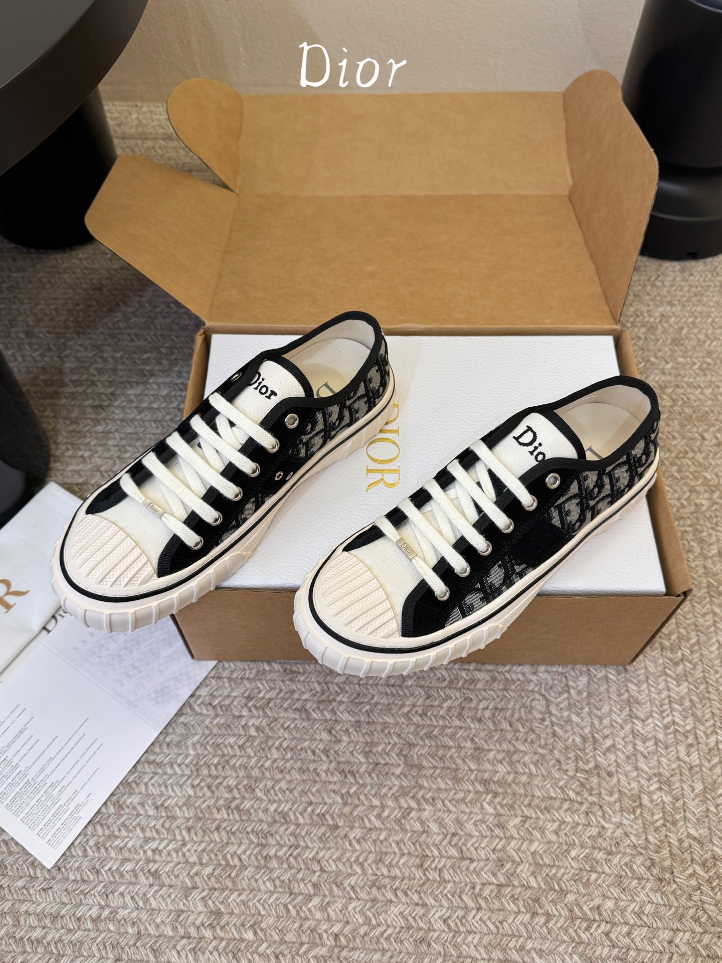 Dior迪奥2026Walk‘n系列 老花 刺绣 帆布鞋 休闲运动鞋 原版购入开发 做货 这款 Walk’n‘Dior Dior迪奥2026Walk‘n系列 老花 刺绣 帆布鞋 休闲运动鞋 原版购入开发 做货 这款 Walk’n‘Dior