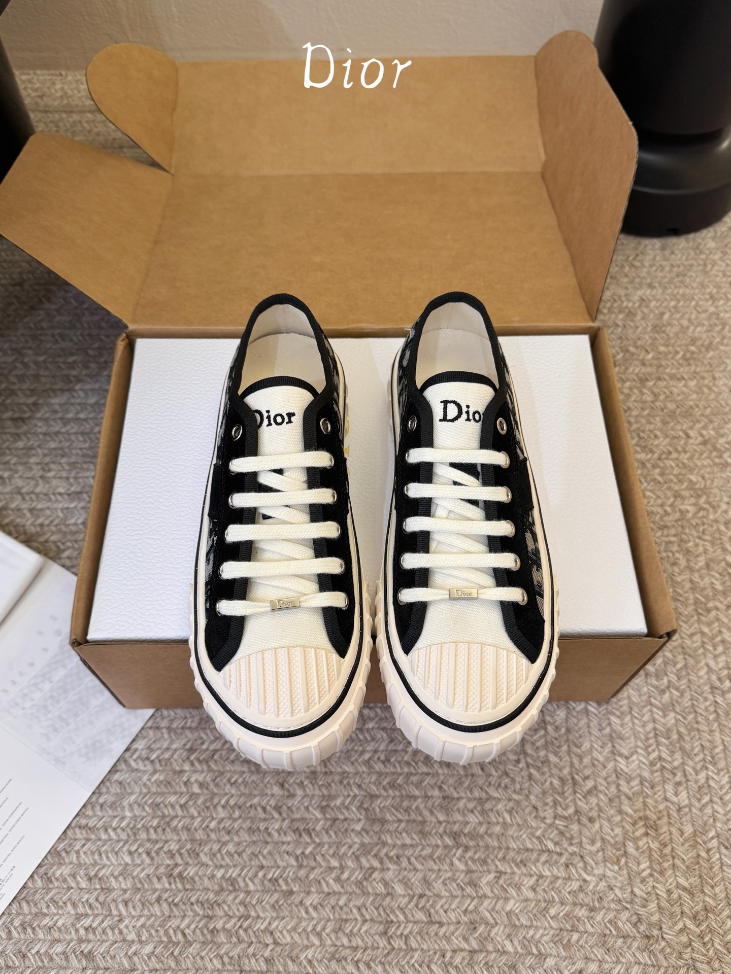 Dior迪奥2026Walk‘n系列 老花 刺绣 帆布鞋 休闲运动鞋 原版购入开发 做货 这款 Walk’n‘Dior 