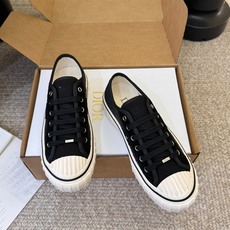 Dior迪奥2026Walk‘n系列 老花 刺绣 帆布鞋 休闲运动鞋 原版购入开发 做货 这款 Walk’n‘Dior Dior迪奥2026Walk‘n系列 老花 刺绣 帆布鞋 休闲运动鞋 原版购入开发 做货 这款 Walk’n‘Dior