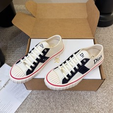 Dior迪奥2026Walk‘n系列 老花 刺绣 帆布鞋 休闲运动鞋 原版购入开发 做货 这款 Walk’n‘Dior Dior迪奥2026Walk‘n系列 老花 刺绣 帆布鞋 休闲运动鞋 原版购入开发 做货 这款 Walk’n‘Dior