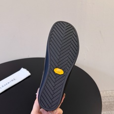 LEMAIRE新款简易保暖短靴!真皮圆头极简百搭平底切尔西脚!真的是史上我穿过最最舒服的款式太柔软啦!磨脚星人一定要收了 LEMAIRE新款简易保暖短靴!真皮圆头极简百搭平底切尔西脚!真的是史上我穿过最最舒服的款式太柔软啦!磨脚星人一定要收了