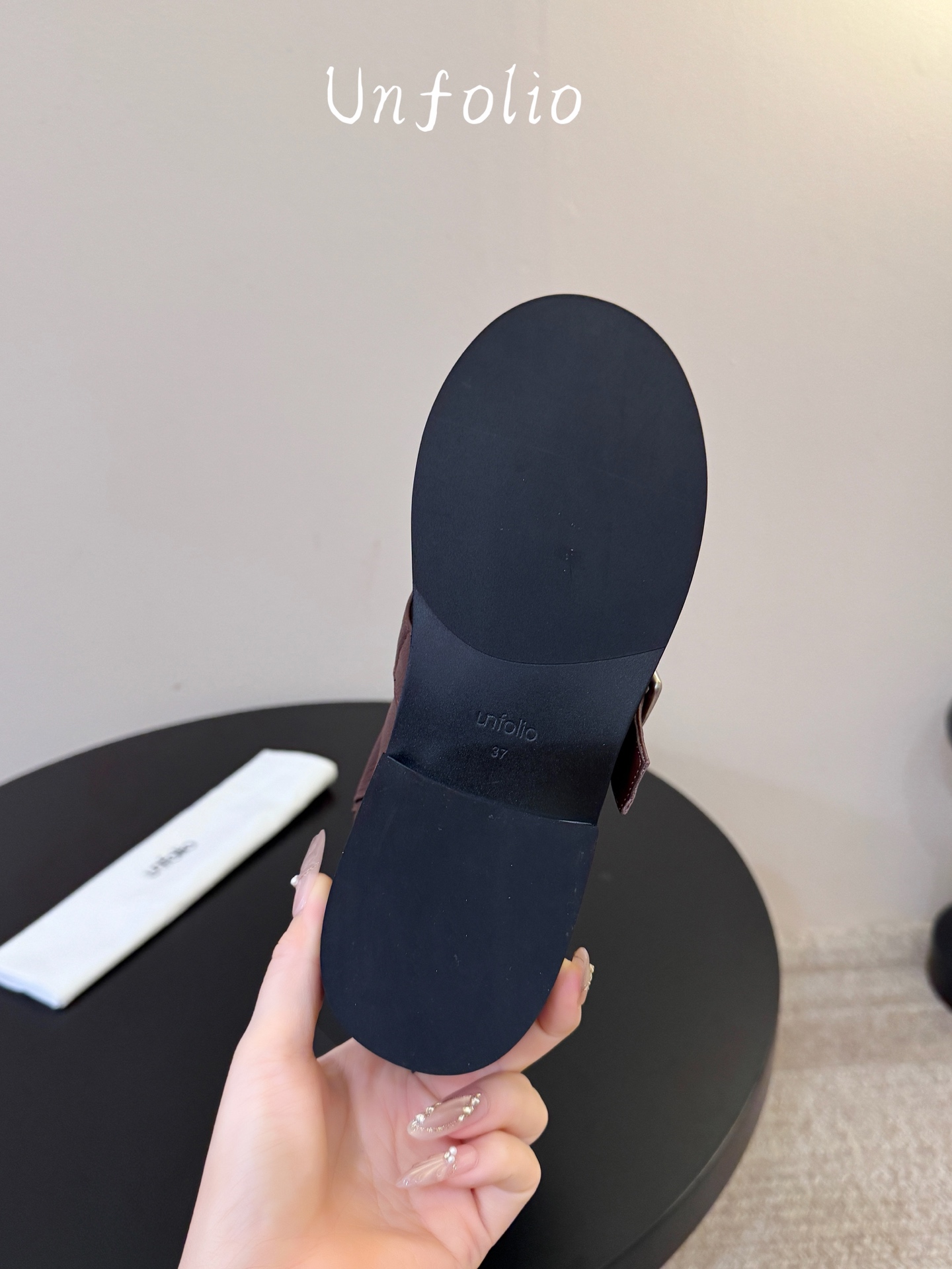Unfoli*  𝟐𝟔𝐀𝐖秋冬新品 搭扣堆褶长靴｜松弛复古奔赴旷野氛围感 西部随性气质揉进靴筒轮廓 每一步都带着随性不羁