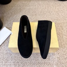 the row单鞋一定要收了它 有一丢高级又简约的感觉其实除了好看以外它的舒适度真的是好穿到舍不得脱下来啦!搭配牛仔裤 the row单鞋一定要收了它 有一丢高级又简约的感觉其实除了好看以外它的舒适度真的是好穿到舍不得脱下来啦!搭配牛仔裤
