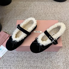 miumiu秋冬新款玛丽珍芭蕾舞鞋进口羊毛雪地靴棉鞋单鞋 简约造型,超轻原版开模鞋底,脚感妥妥满分 好穿好搭, 鞋面:进 miumiu秋冬新款玛丽珍芭蕾舞鞋进口羊毛雪地靴棉鞋单鞋 简约造型,超轻原版开模鞋底,脚感妥妥满分 好穿好搭, 鞋面:进