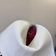 chane* 新款长靴 永恒的经典又甜又酷搭任何风格都完全可以 上脚之后就脱不下来,这款非常修饰腿型,小腿粗的都可以轻松 chane* 新款长靴 永恒的经典又甜又酷搭任何风格都完全可以 上脚之后就脱不下来,这款非常修饰腿型,小腿粗的都可以轻松