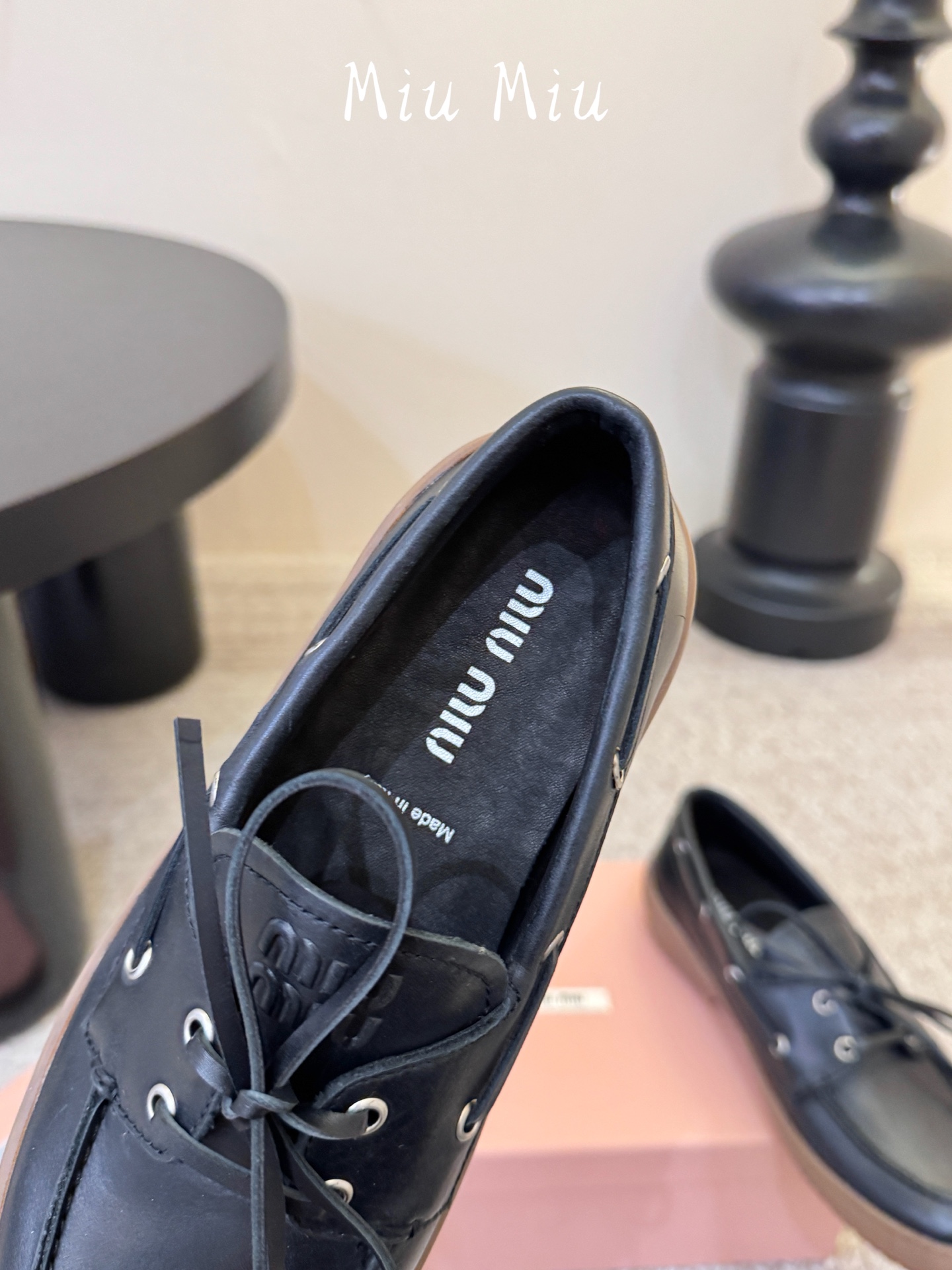 MIUMIU*缪缪厚底新款英伦风系带乐福鞋 🤩怎么穿都好看今夏时髦精最爱 看起来不怎么舒服 上脚超级舒服 超级重工 每一 MIUMIU*缪缪厚底新款英伦风系带乐福鞋 🤩怎么穿都好看今夏时髦精最爱 看起来不怎么舒服 上脚超级舒服 超级重工 每一