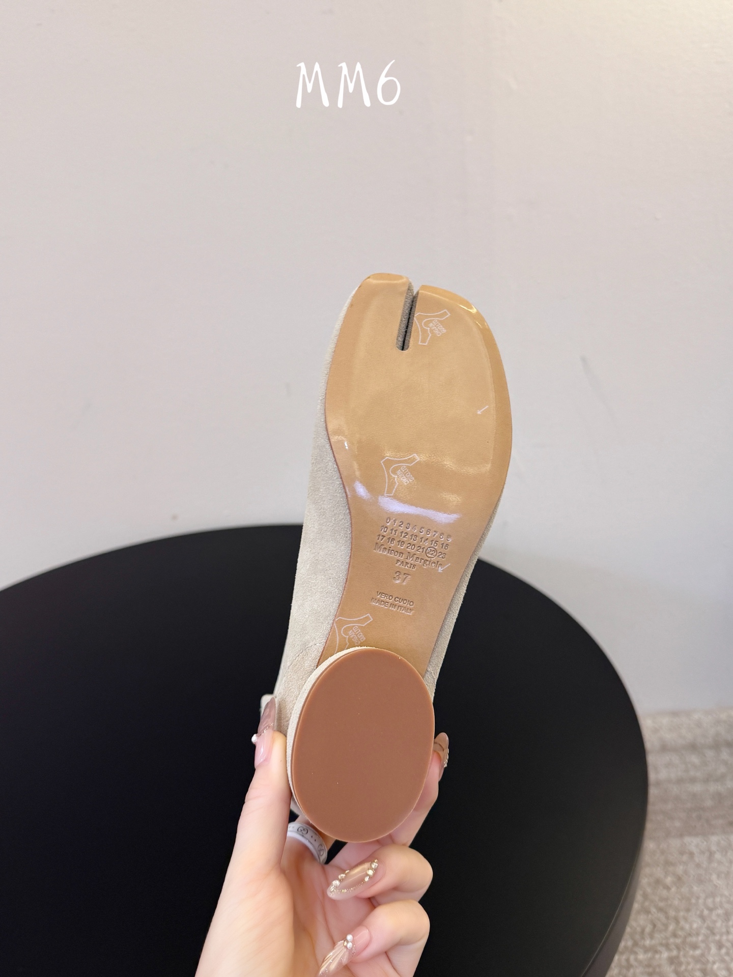 Maison Margiel秋冬新款tabi分趾靴切尔西短靴 tabi分趾靴mm6夹趾鞋马吉拉分趾靴，牛皮鞋底里 🔥太好