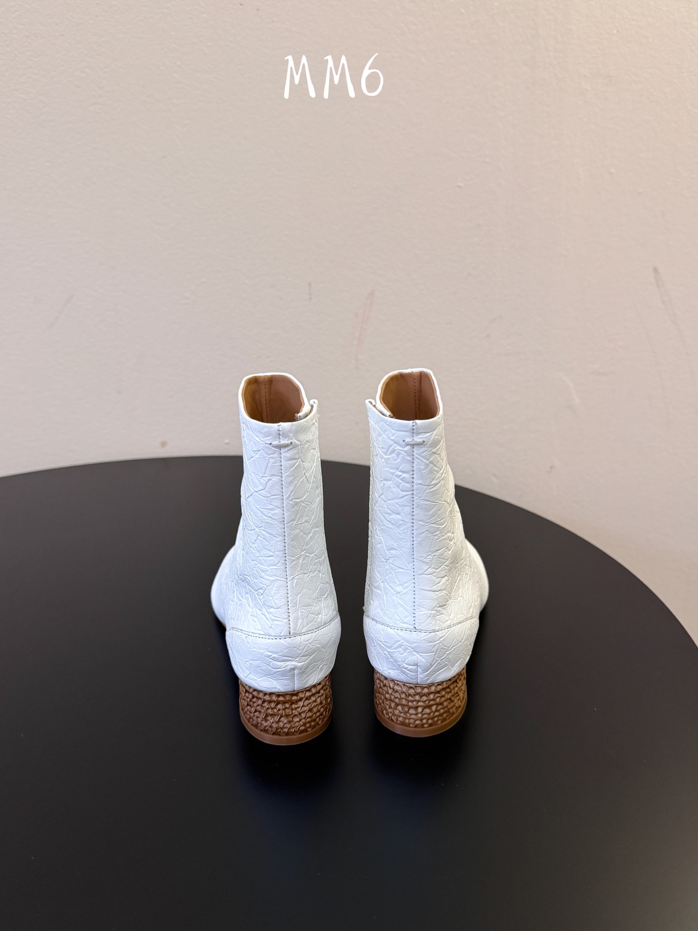 Maison Margiel秋冬新款tabi分趾靴切尔西短靴 tabi分趾靴mm6夹趾鞋马吉拉分趾靴,牛皮鞋底里 🔥太好 Maison Margiel秋冬新款tabi分趾靴切尔西短靴 tabi分趾靴mm6夹趾鞋马吉拉分趾靴,牛皮鞋底里 🔥太好