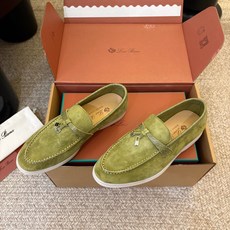 Loro Piana(诺悠翩雅)官网同款一脚蹬乐福鞋 原版大底宽底 采用进口高丝光羊反绒 羊皮内里 全方位一 Loro Piana(诺悠翩雅)官网同款一脚蹬乐福鞋 原版大底宽底 采用进口高丝光羊反绒 羊皮内里 全方位一