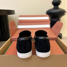 Loro Piana(诺悠翩雅)官网同款一脚蹬乐福鞋 原版大底宽底 采用进口高丝光羊反绒 羊皮内里 全方位一 Loro Piana(诺悠翩雅)官网同款一脚蹬乐福鞋 原版大底宽底 采用进口高丝光羊反绒 羊皮内里 全方位一